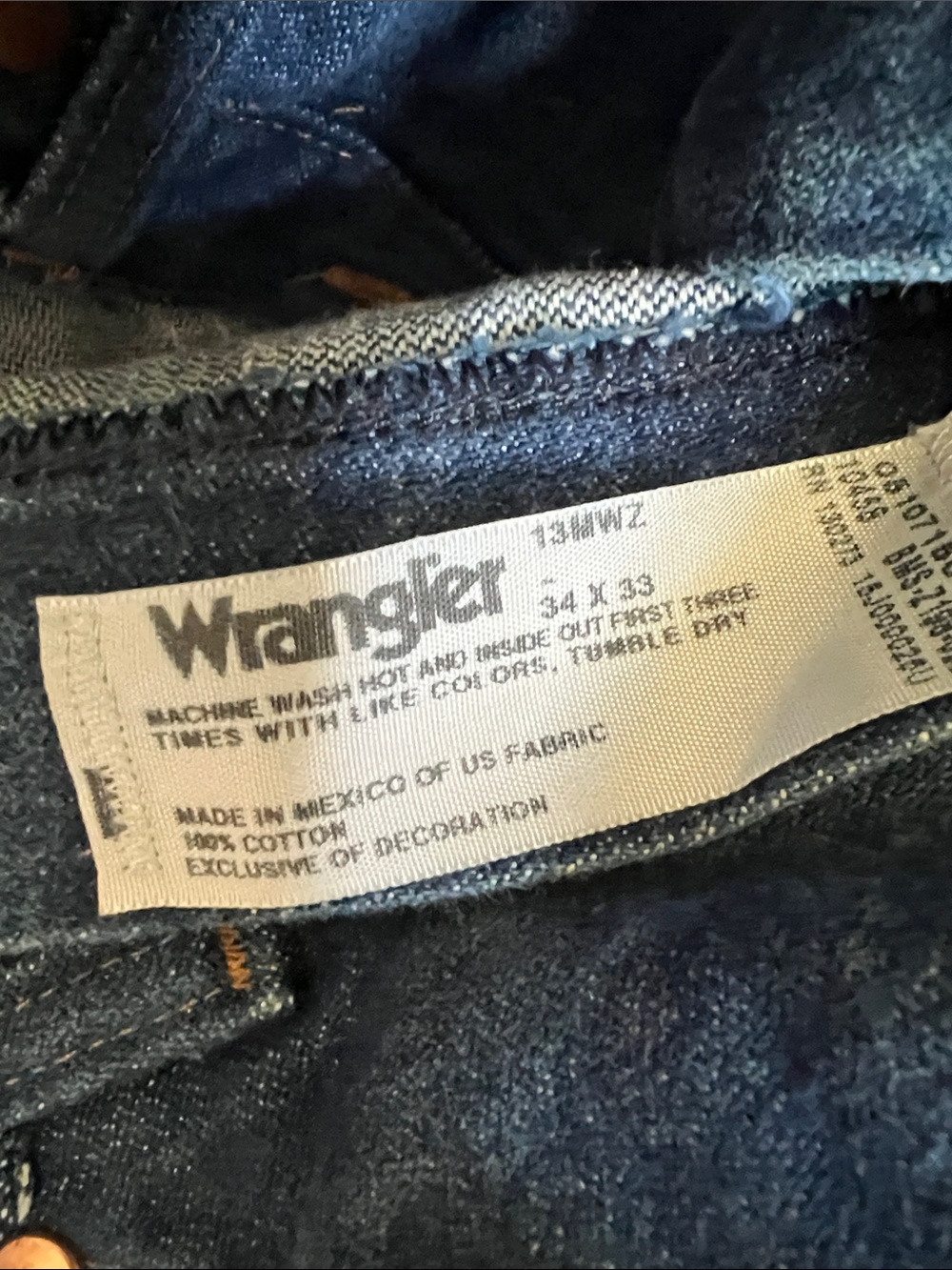 Wrangler Deep Blue Relaxed Fit Jeans - Picture 2 of 4
